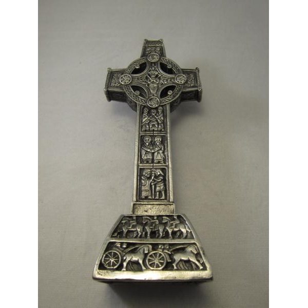 Standing Clonmacnoise Cross