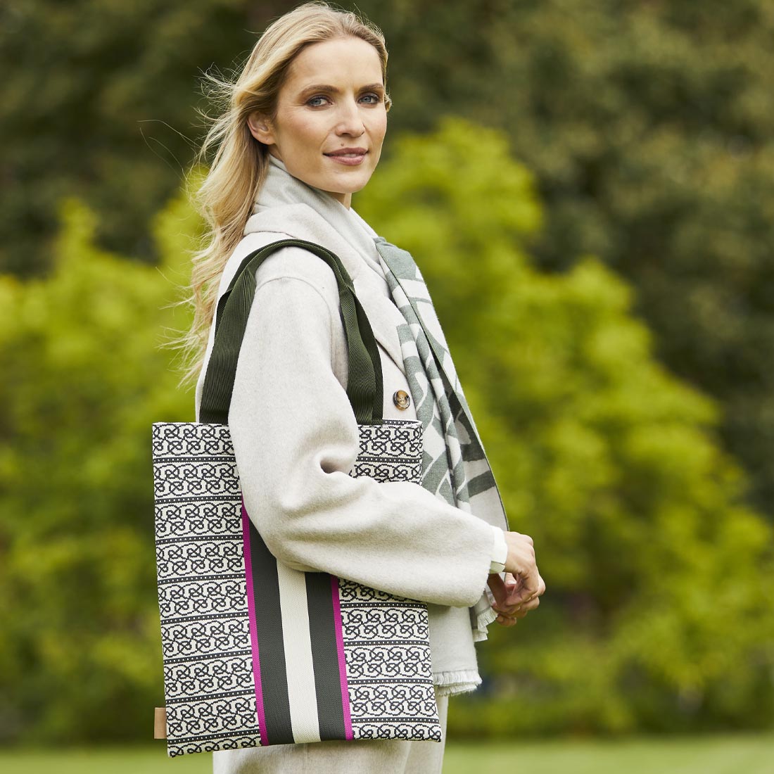 Book of Kells Jacquard Tote Bag, Bottle Green/Natural - Image 4